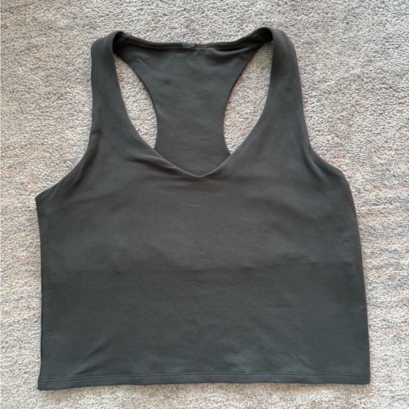 Vuori Halo Performance Crop Tank Top - Picture 2 of 6